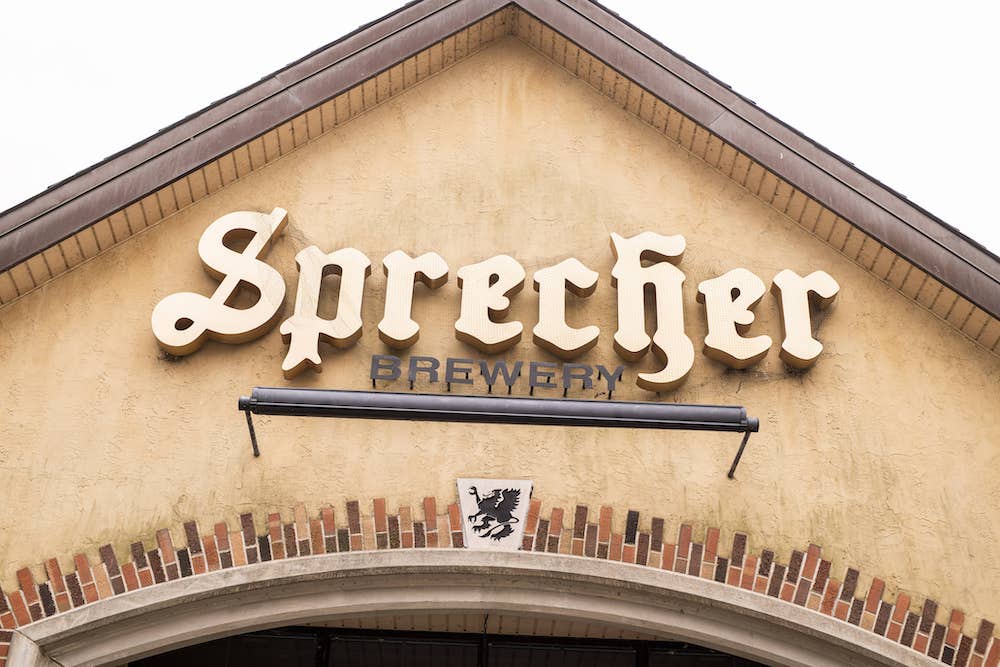 How do you pronounce Sprecher?