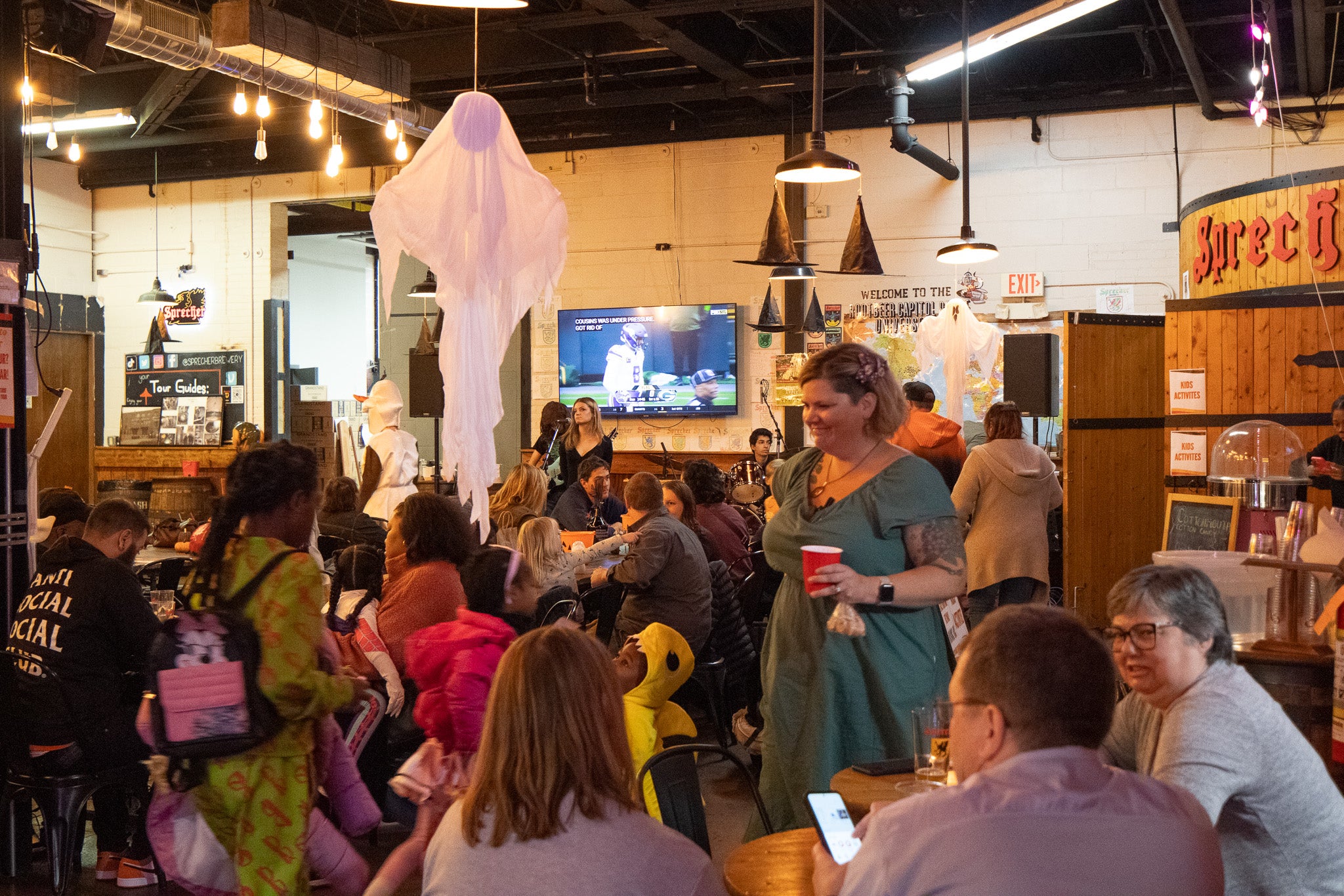 Taproom.jpg__PID:729f5fd5-82b5-4282-a395-1c1e2ac4563d